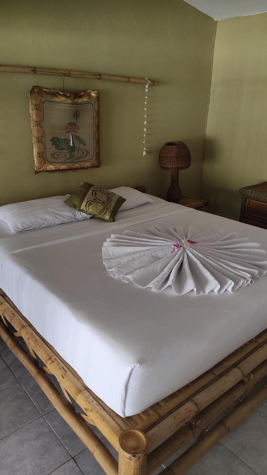Baan Sikhao Yanui Hotel Rawai Bagian luar foto