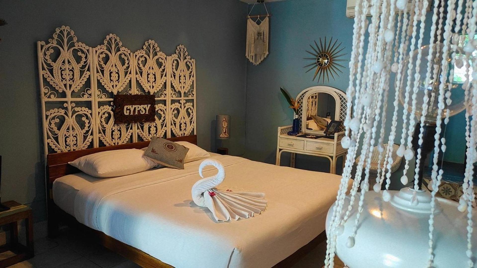 Baan Sikhao Yanui Hotel Rawai Bagian luar foto